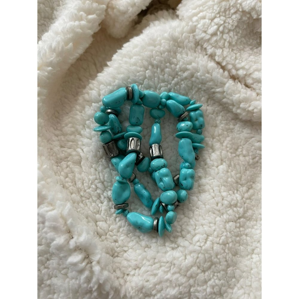 Faux Turquoise 3-Strand Beaded Stretch Bracelet - Picture 3 of 8